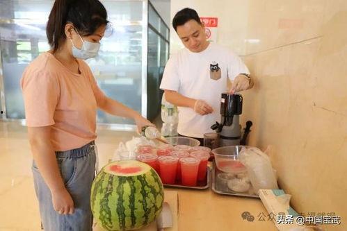 开平网红吃瓜事件真相,真相与反思